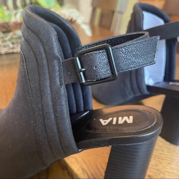 MIA Keity Open Toe Sling Back Heel in Black Size 9 - Picture 3 of 11